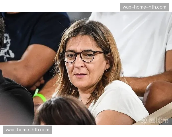 捷克著名中卫翁德雷·祖德拉与日本俱乐部续约两年,并表示喜爱亚洲生活 捷克著名中卫翁德雷·祖德拉与日本俱乐部续约两年,并表示喜爱亚洲生活